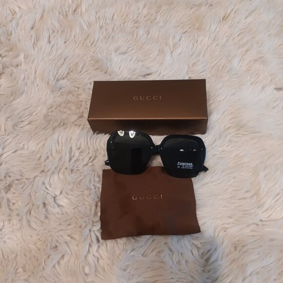Gucci Sunglasses Black - Picture 1 of 2